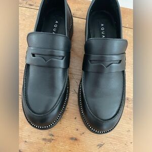 Ladies size 9.5 new in box leather upper/lug sole loafer